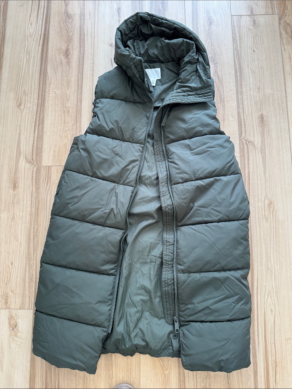 NWT Women’s Hooded Puffer Vest - Olive Green
